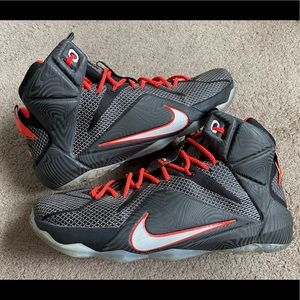 NIKE LEBRON 12 COURT VISION SIZE 13 NO BOX NDS